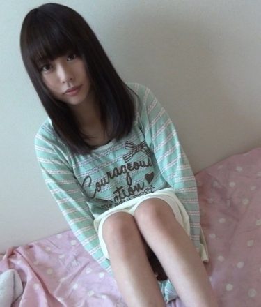 けいおん！部の青春女子校生が無毛パイパンマンコで円光する動画